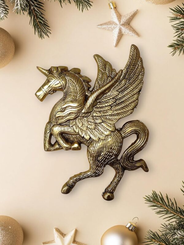Arembi Decorative Metal Flying Horse Wall Hanging