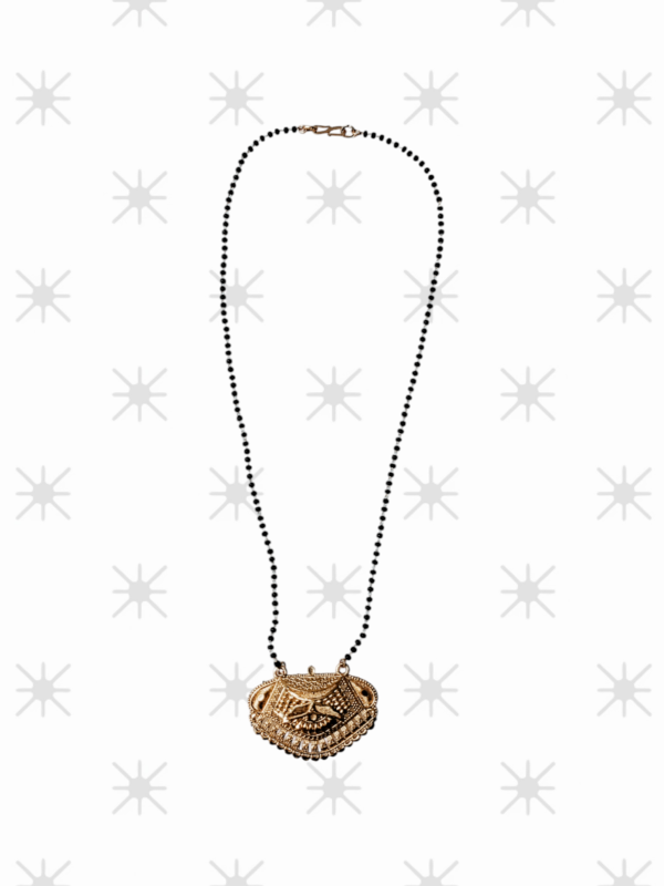 AREMBI-NO-1001- MANGALSUTRA,Traditional Pendant chain - Gold Palted Chain- special occasions- 18 Inches, Black and Gold colour-pack of 1